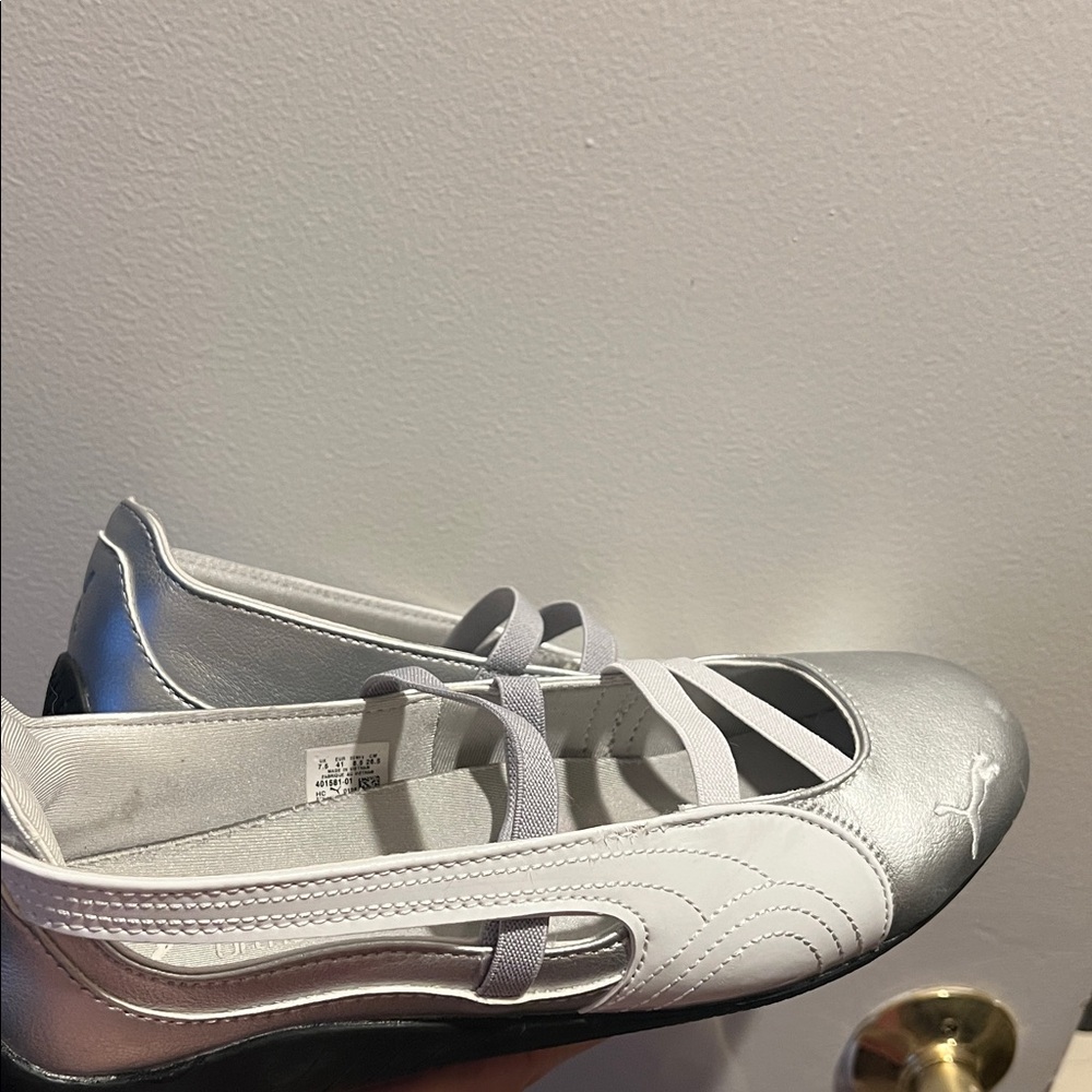 Puma Silver and White Ballet Flats with Elastic Straps - Picture 9 of 10